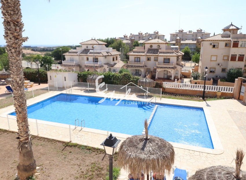 Buy Terraced house with private garden for sale in Lomas de Cabo Roig, Orihuela Costa. ID: 6240