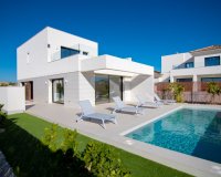 Buy villa in Costa Blanca close to golf and beach in Los Montesinos. ID: ON1123_32