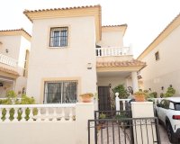 Buy villa with pool in Playa Flamenca, near the sea and close to the beaches of Orihuela Costa. ID: 6283