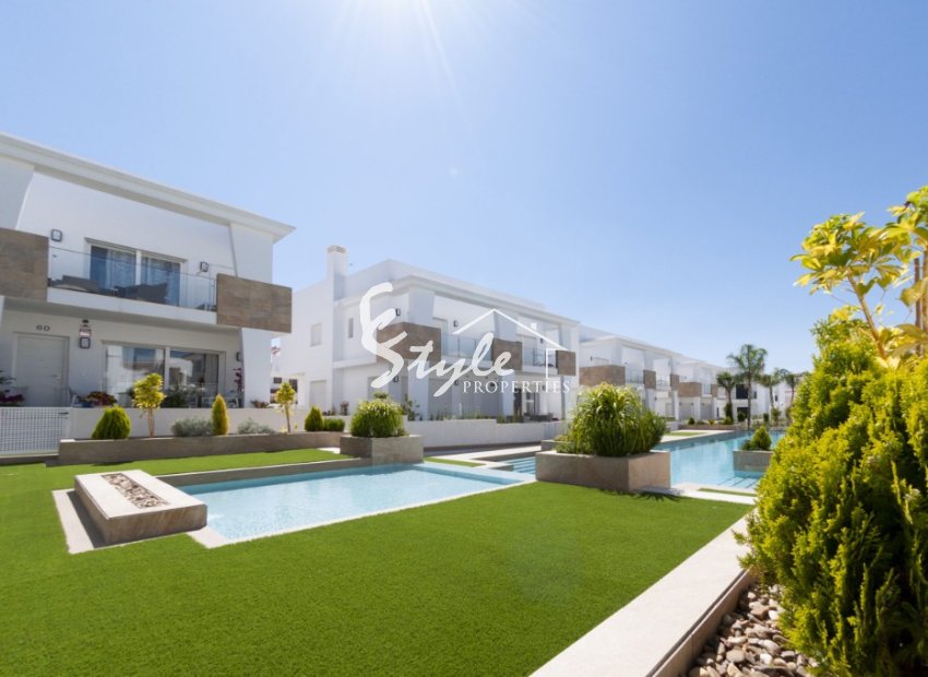 Casa adosada de nueva construcción en Ciudad Quesada, Costa Blanca, España. ON1646