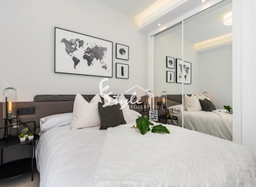 Casa adosada de nueva construcción en Ciudad Quesada, Costa Blanca, España. ON1789