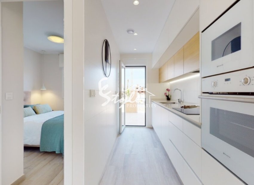 Casa adosada de obra nueva en venta en Pilar de la Horadada, Costa Blanca, España. ON1872