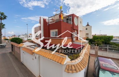 Chalet pareado - Reventa - Los Altos - Los Altos