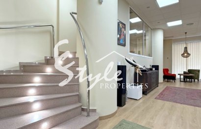 Commercial - Reventa - Torrevieja  - Torrevieja