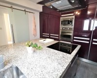 Comprar Apartamento Ático con vistas al mar en Torrevieja a 20m de la Playa de los Naufragos. ID 6173