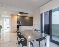 Comprar apartamento con piscina cerca del mar y playas en Amanecer IX, Orihuela Costa. ID: 6325