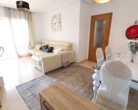 Comprar apartamento con piscina cerca del mar y playas en Terrazas de Aguamarina, Orihuela Costa. ID: 6350
