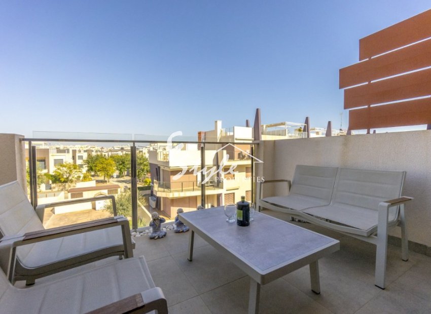 Comprar Apartamento con piscina y cerca del mar en Mil Palmeras, Orihuela Costa. ID: 6239