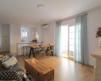 Comprar Apartamento en la playa de Torrevieja a 200 metros del mar. ID ST-6346