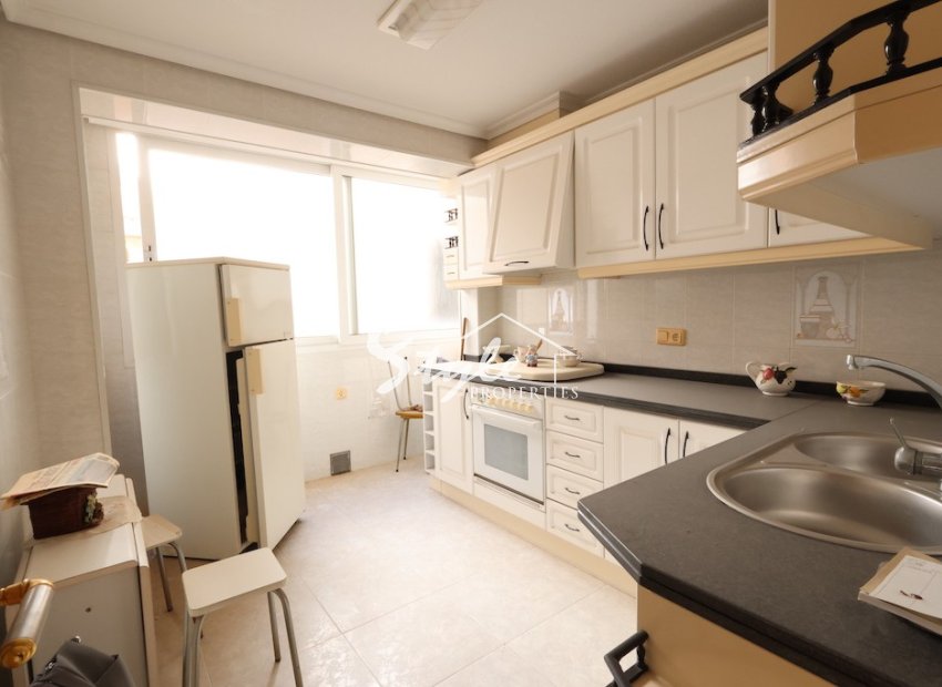 Comprar Apartamento en Playa Central, Torrevieja. ID 6278 