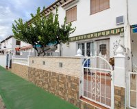Comprar bungalow al lado de la Lago Jardin,Torrevieja. ID 4290