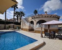 Comprar casa Villa de 3 dormitorios en San Miguel de Salinas al lado del mar. ID 4078