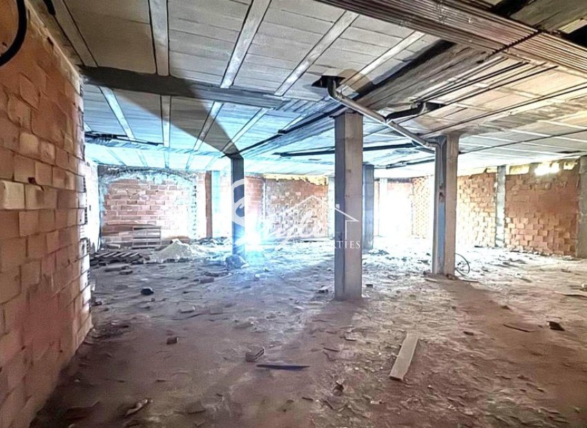 Comprar local comercial a tan sólo 250 metros de la 