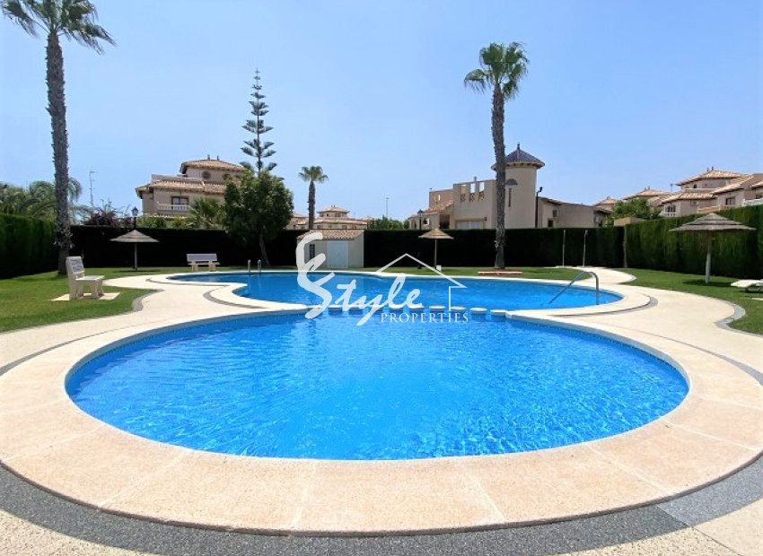 Comprar quad en Cabo Roig al lado del mar. id 6071