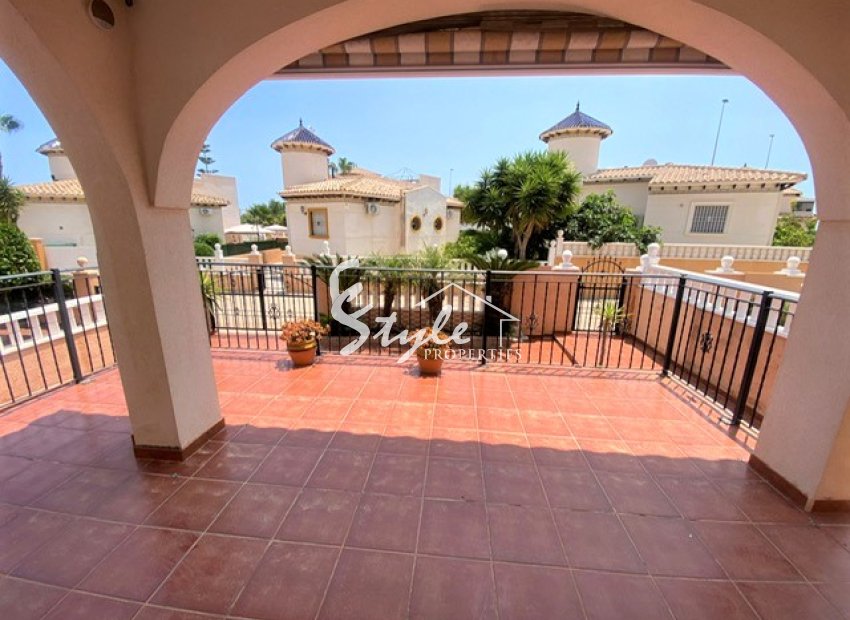 Comprar quad en Cabo Roig al lado del mar. id 6071