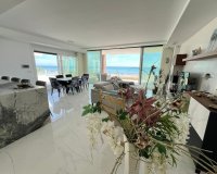 Comprar Villa en 1ª línea de la playa con acceso privado al mar en La Mata Playa. ID 6256