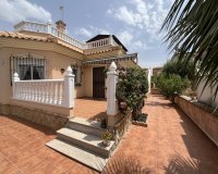 Comprar villa en Almoradi, Costa Blanca. ID: ST-6355