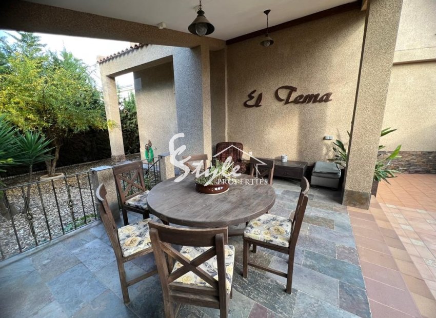 Comprar villa en Ciudad Quesada cerca del mar. ID 4973