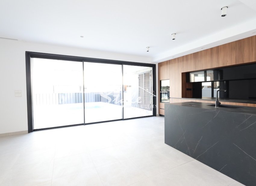 Comprar villa en la Región Murcia en el Mar Menor playa. ID 6276