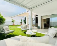 Corner Townhouse in La Veleta – Fully Renovated, 200m from the Sea (Torrevieja). ID2783