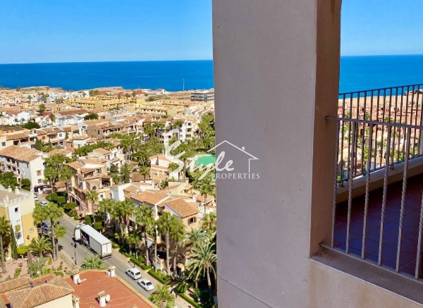 En venta apartamento con vistas al mar en Atalayas, Torrevieja, Costa Blanca, ID3554
