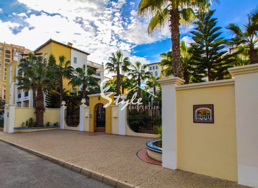 En venta apartamento en Aldea del Mar, Torrevieja, Alicante, Costa Blanca, Spain. ID 1276