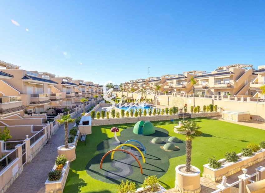 En venta apartamento moderno en planta baja en Vista Azul, Punta Prima, Costa Blanca. ID3668