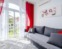 En venta apartamento moderno reformado con vistas al mar en Calas Blancas de Torrevieja