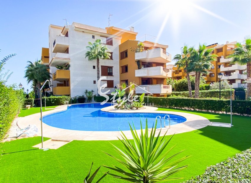 En venta apartamento sur en Parque Recoleta, Punta Prima, Torrevieja, Costa Blanca,ID3533