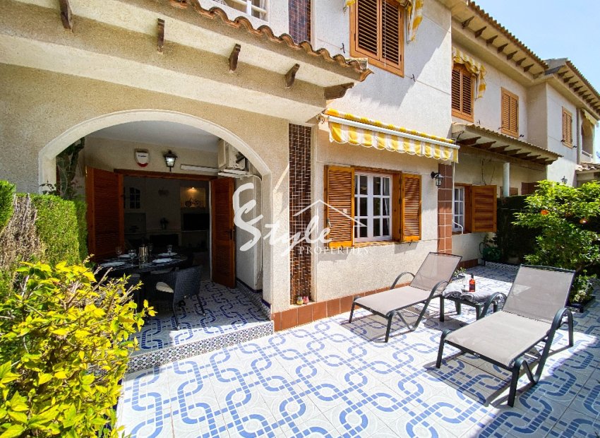 En venta bungalow planta baja en Las Barcas,Punta Prima, Los Altos, Costa Blanca, Spain. REF.3355