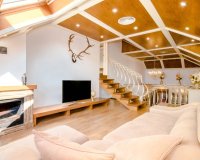 En venta hermosa villa de lujo con piscina y zonas verdes en Ciudad Quesada, Costa Blanca