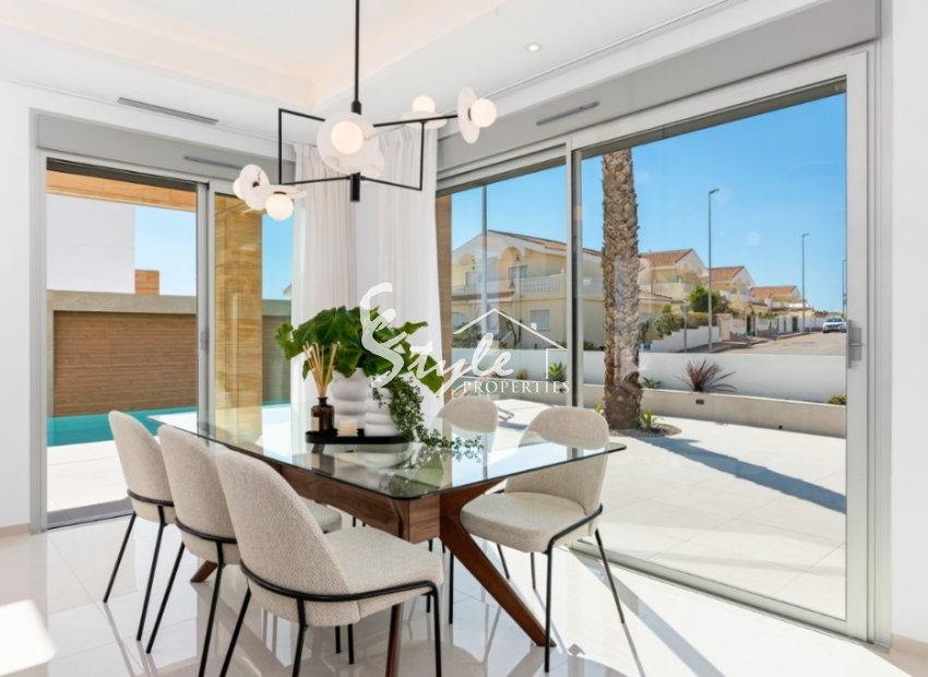  En venta nueva villa en la urbanización de Ciudad Quesada, Alicante, Costa Blanca ON1416
