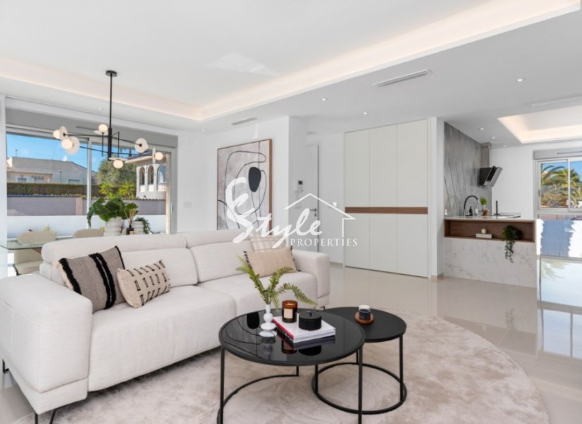  En venta nueva villa en la urbanización de Ciudad Quesada, Alicante, Costa Blanca ON1416