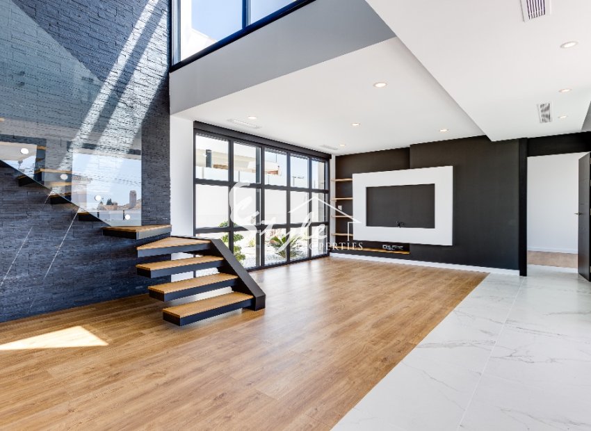 En venta villa en Ciudad Quesada , Costa Blanca. Id ON1086