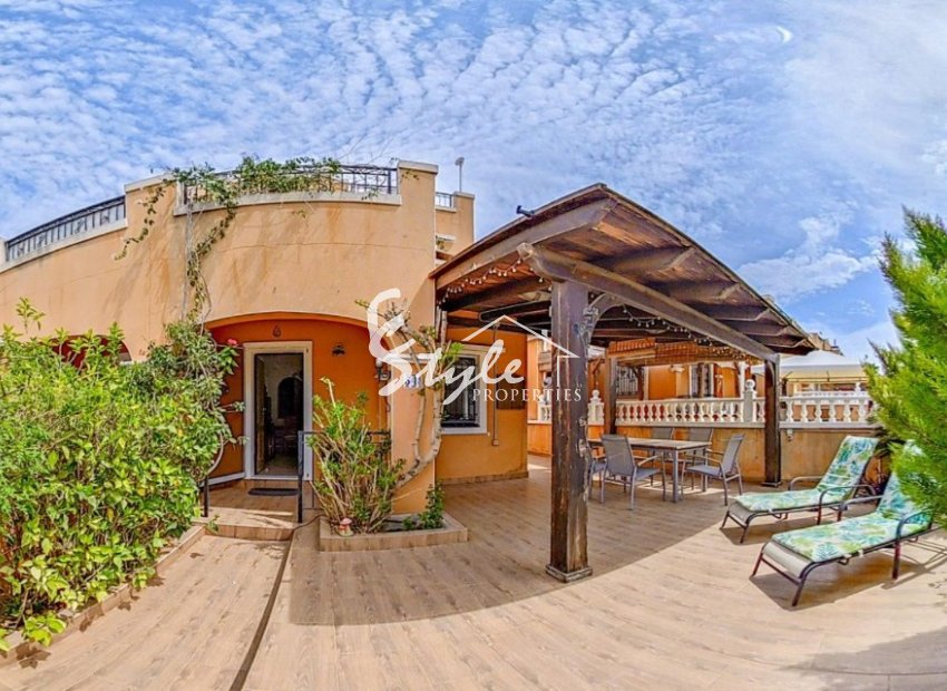 Espaciosa casa adosada en venta en Dream Hills II, Los Altos, Costa Blanca. ID1427