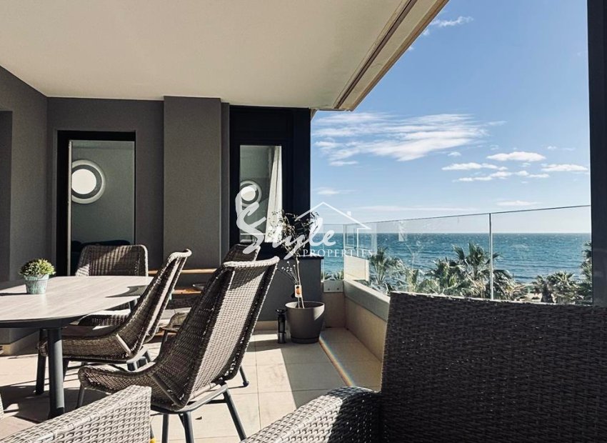 Exclusivo apartamento con vistas panorámicas al mar en Panorama Mar, Punta Prima. ID1472