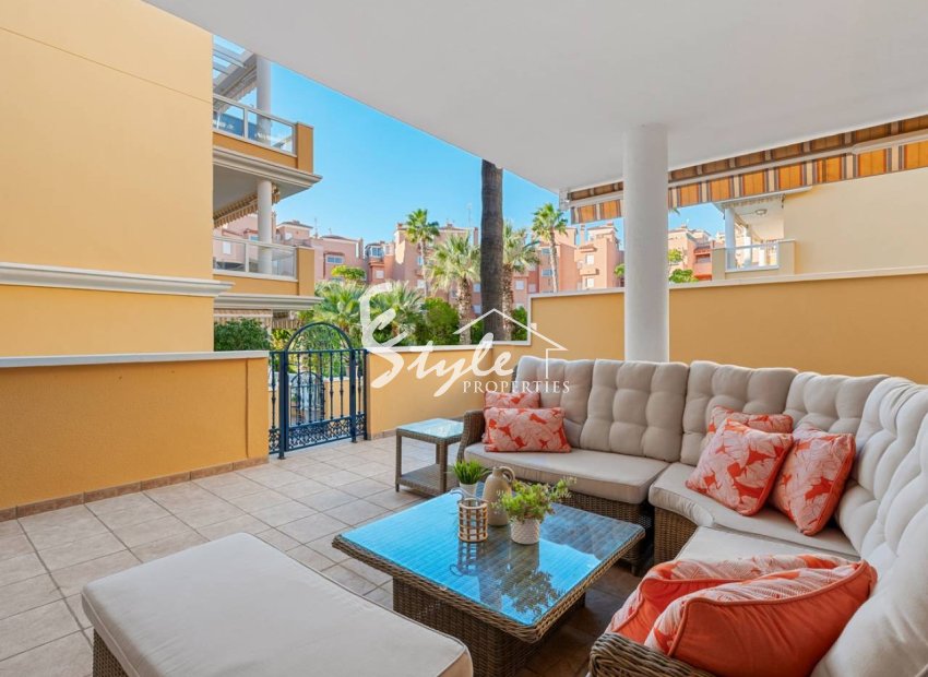 Fabulous 2-beds 2 baths apartment close to the sea in Cabo Roig, Costa Blanca, Spain. ID2751