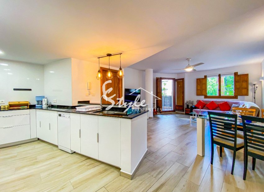 For rent 1 bedroom apartment near the sea Punta Prima, Costa Blanca, Spain. ID097