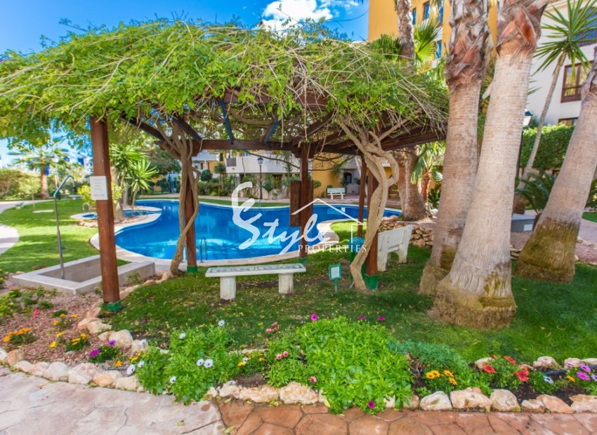 For rent 1 bedroom apartment near the sea Punta Prima, Costa Blanca, Spain. ID097