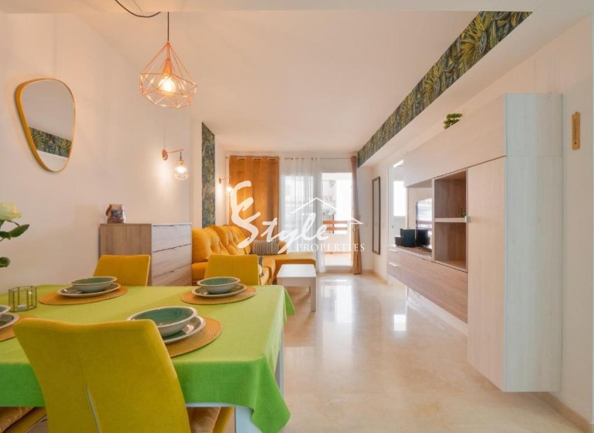 For Sale 2 Bedroom Apartment in La Recoleta, Punta Prima, Costa Blanca. ID3670