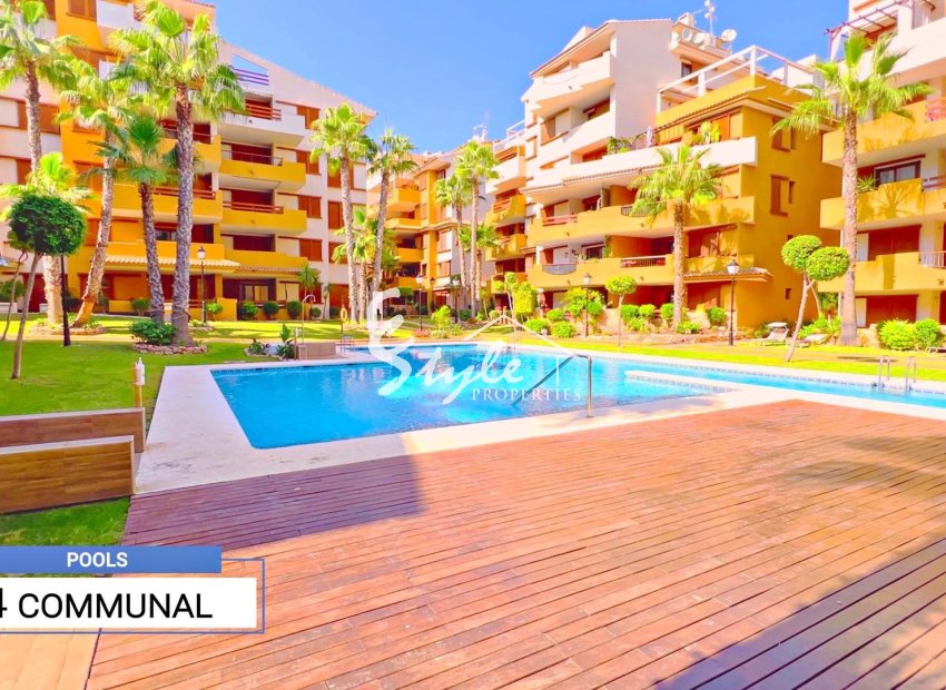 For Sale 2 Beds 2 Baths Apartment with pool views in La Recoleta, Punta Prima, Costa Blanca. ID3673