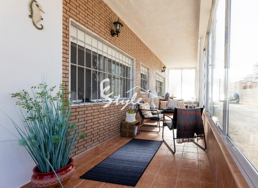 For sale 2 beds apartment 300 m from the sea in Punta Prima, Costa Blanca, Spain. ID1800