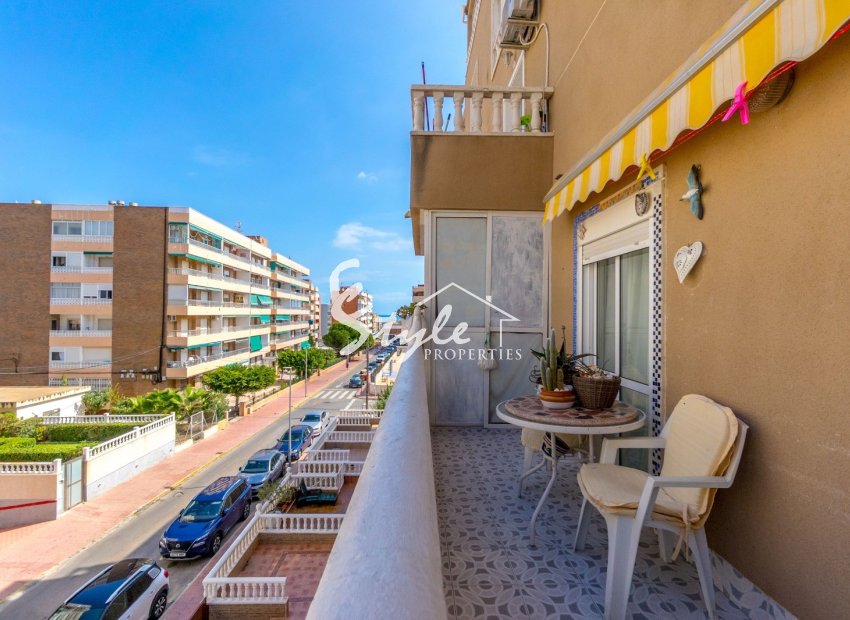 For sale 2 beds apartment close to sea in Punta Prima, Costa Blanca, Spain. ID2797