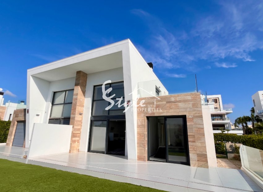 For sale 3 bedroom semi detached villa in Koh Samui in Los Dolses., Orihuela Costa, Costa Blanca, Spain. ID2675