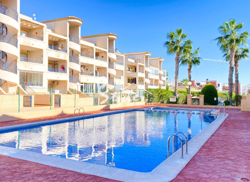 For sale apartment in Cinuelica R6, Punta Prima, Orihuela Costa, Costa Blanca, Spain. ID3338