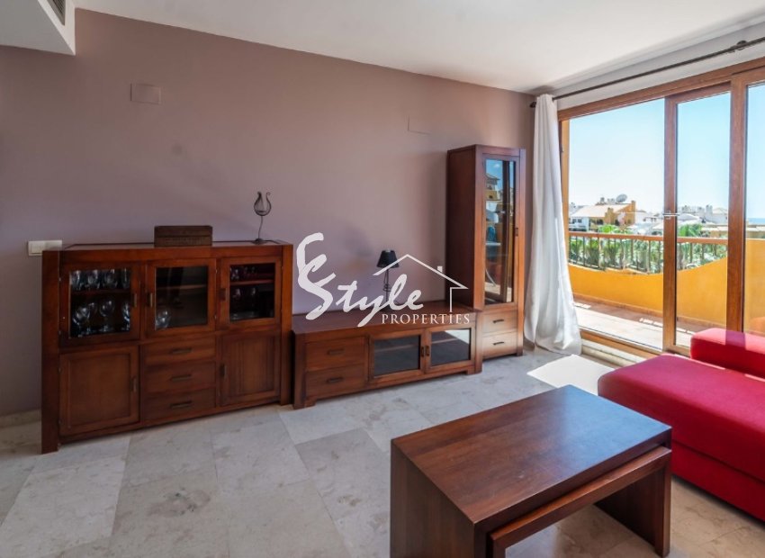 For sale apartment in La Entrada , Punta Prima, Costa Blanca.Spain. ID1359