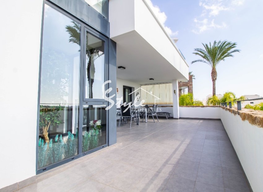 For sale apartment with a huge terrace in Las Ramblas Golf, Orihuela Costa& Costa Blanca, Spain. ID1728