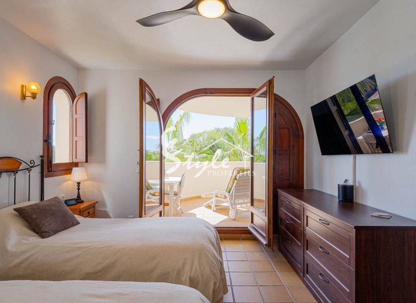 For sale apartment with sea views in Panorama Park, Punta Prima, Costa Blanca. ID2699