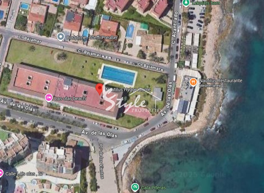 For sale beachside apartment with the sea views in Punta Prima, Costa Blanca, Spain. ID1969