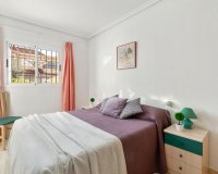 For sale bungalow with private garden in Zeniamar, Playa Flamenca, Orihuela Costa, Spain. ID2339